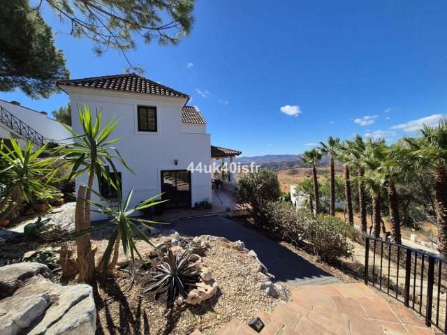 Villa, Valtocado, R5199463