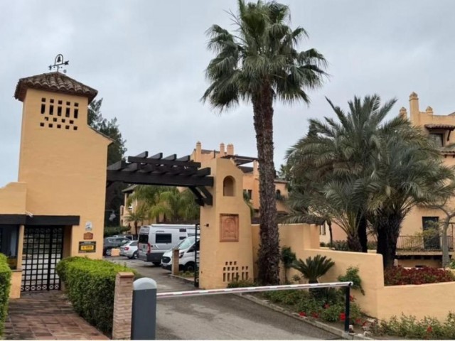 Lägenhet, New Golden Mile, R5199871