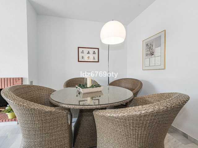 Apartment, Benalmadena Costa, R5199991