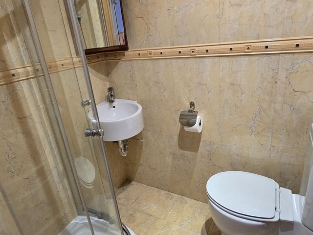 2 Sovrums Lägenhet i Fuengirola