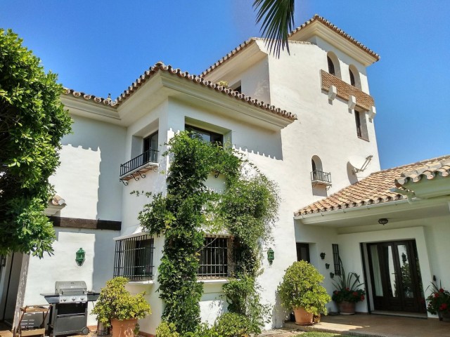 6 Slaapkamer Villa in Istán