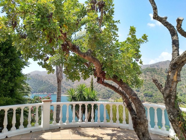 6 Slaapkamer Villa in Istán