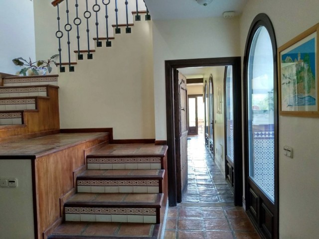 6 Slaapkamer Villa in Istán