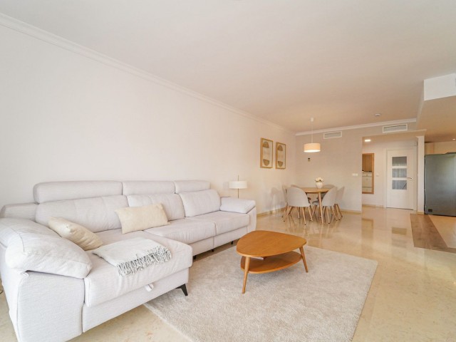 3 Bedrooms Apartment in Elviria