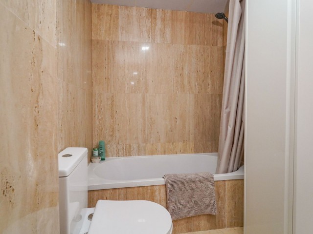 3 Bedrooms Apartment in Elviria