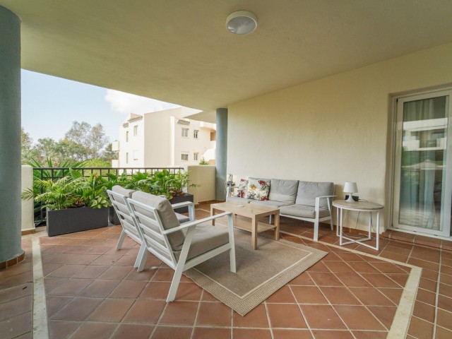 3 Bedrooms Apartment in Elviria