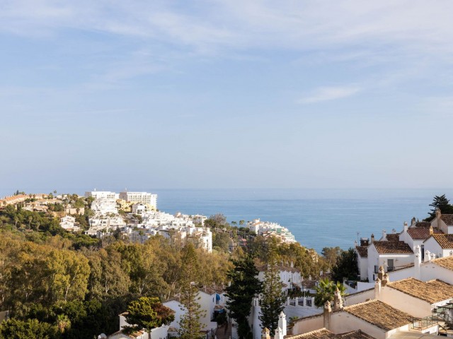 Kattohuoneisto Benalmadena Costa