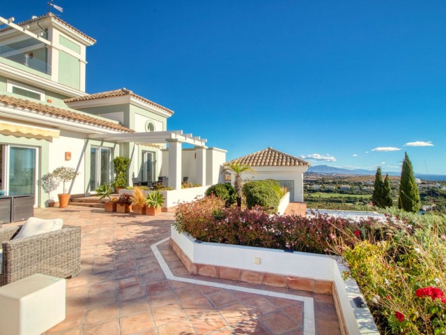 2 Bedrooms Apartment in Casares