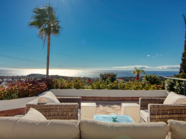 2 Bedrooms Apartment in Casares