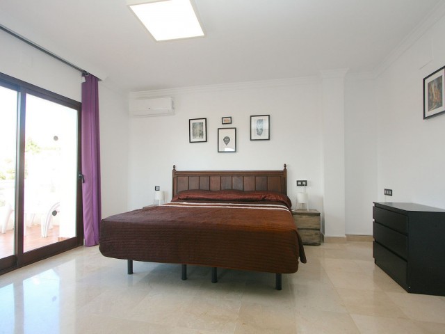8 Bedrooms Villa in Sierrezuela