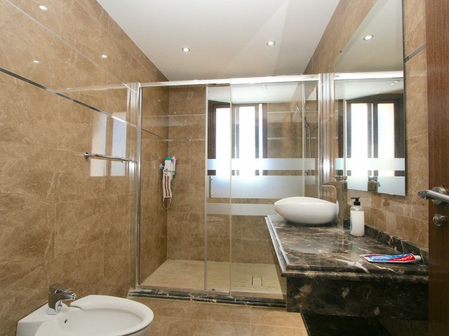 8 Makuuhuoneen Huvila Sierrezuela