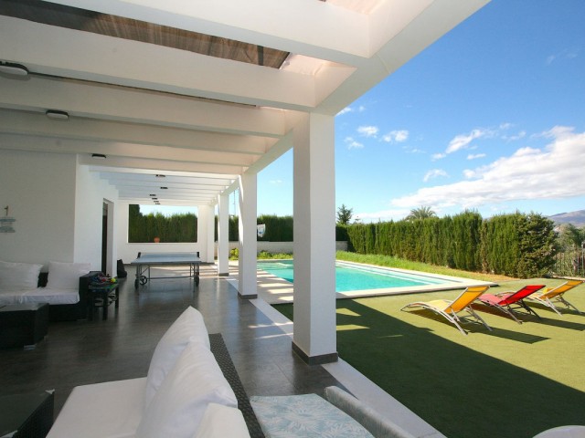 Huvila, Sierrezuela, R5201422