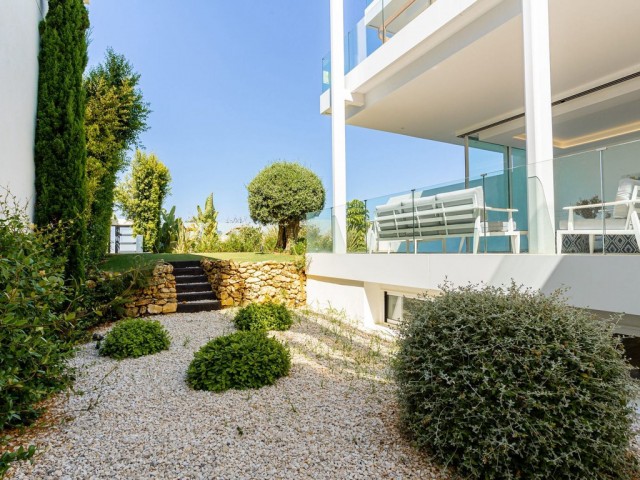 4 Bedrooms Villa in Marbella