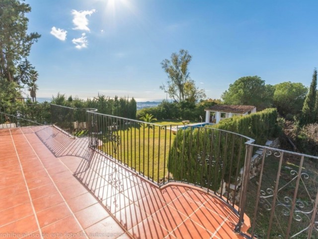 5 Bedrooms Villa in Mijas