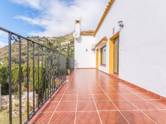 5 Bedrooms Villa in Mijas