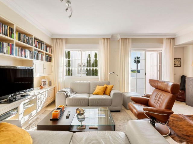 3 Soveroms Rekkehus i Nueva Andalucía