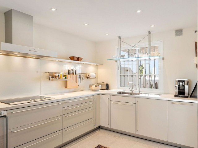 3 Bedrooms Townhouse in Nueva Andalucía