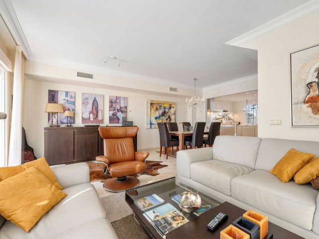 3 Bedrooms Townhouse in Nueva Andalucía