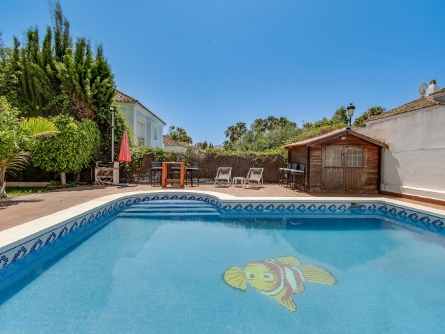 4 Makuuhuoneen Huvila La Duquesa