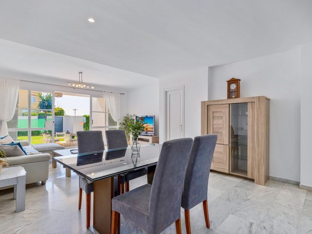 5 Bedrooms Townhouse in Calahonda