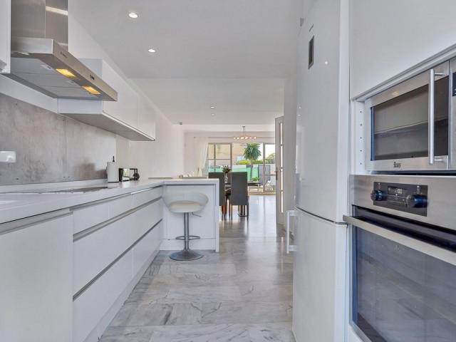 5 Bedrooms Townhouse in Calahonda