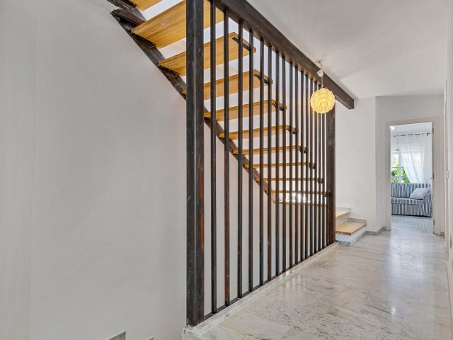 5 Bedrooms Townhouse in Calahonda