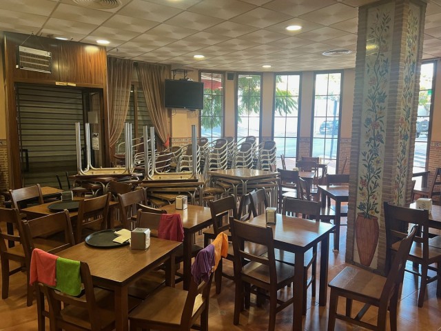 Villa avec 4 Chambres  à Estepona