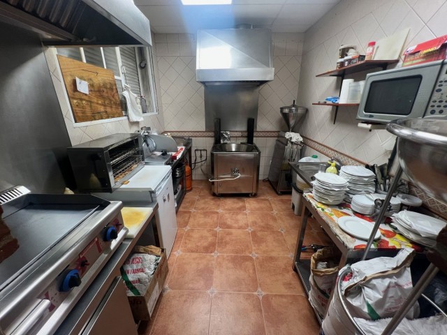 Villa avec 4 Chambres  à Estepona