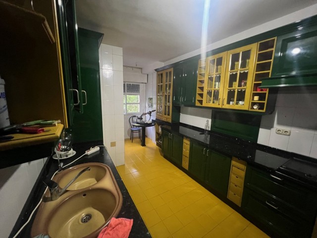 Villa avec 4 Chambres  à Estepona