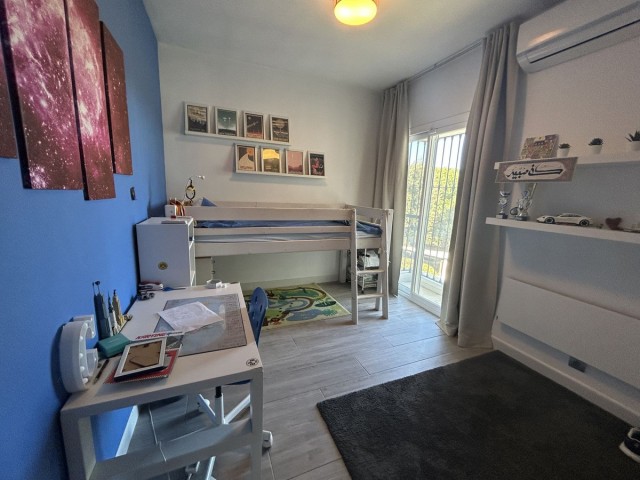 5 Sovrums Villa i Elviria