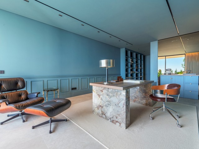 8 Bedrooms Villa in Benahavís