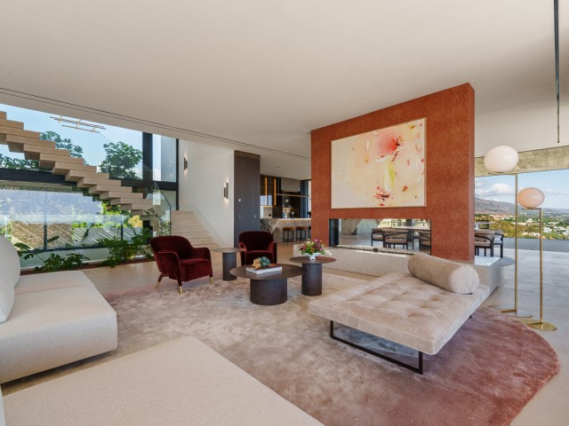 8 Bedrooms Villa in Benahavís