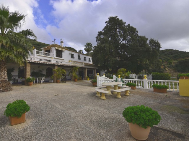 8 Soveroms Villa i Mijas