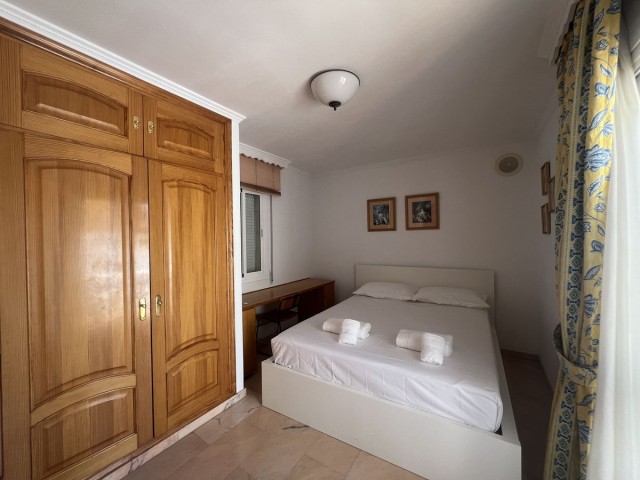 Villa avec 5 Chambres  à San Pedro de Alcántara