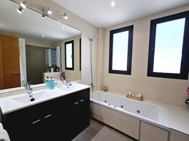 3 Makuuhuoneen Huoneisto Selwo