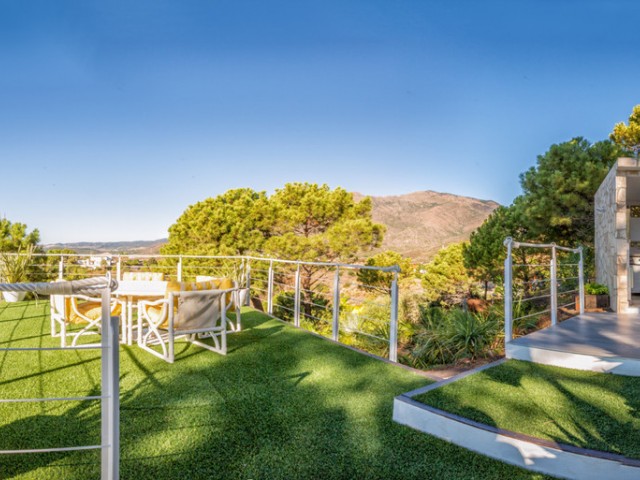 7 Soveroms Villa i Estepona