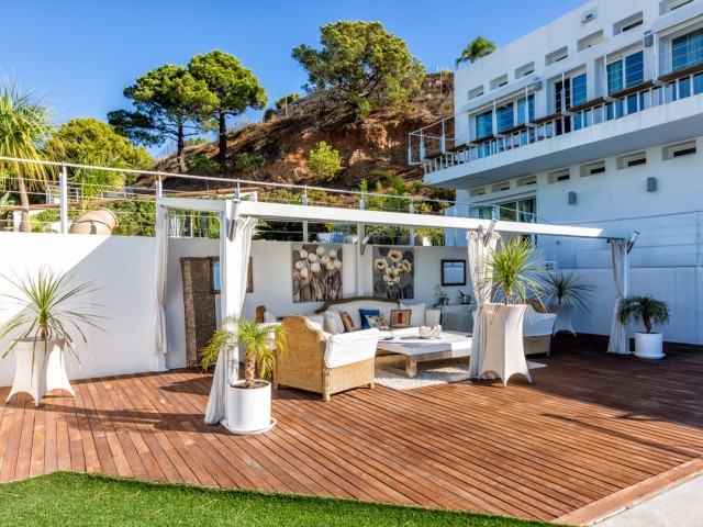 7 Soveroms Villa i Estepona