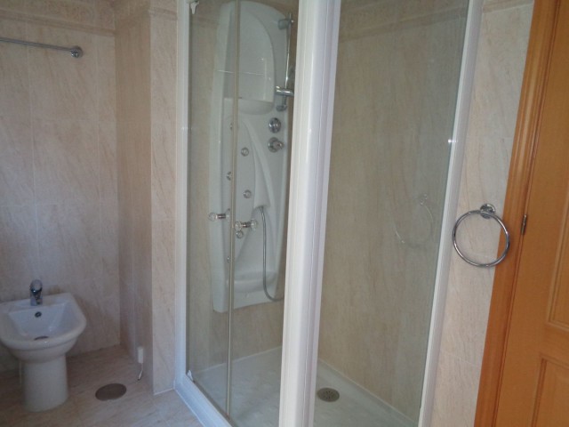 2 Schlafzimmer Apartment in Benahavís