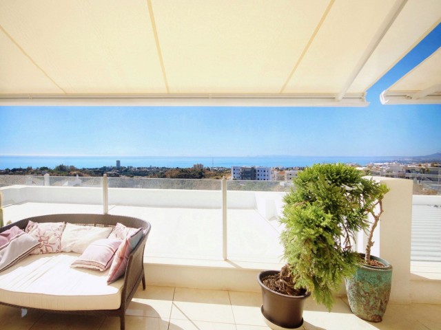 Penthouse in Altos de los Monteros