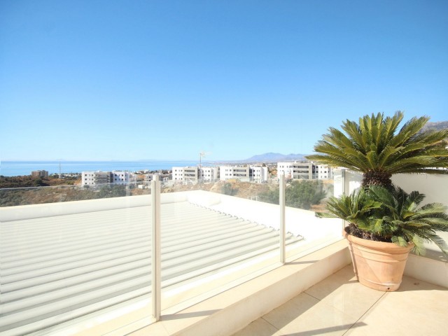 Penthouse in Altos de los Monteros
