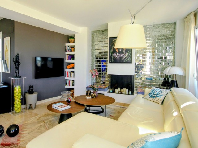 Penthouse in Altos de los Monteros