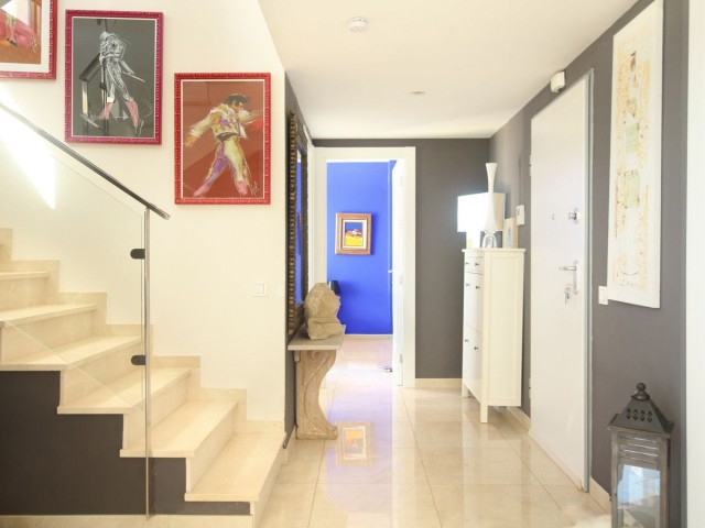 Penthouse in Altos de los Monteros