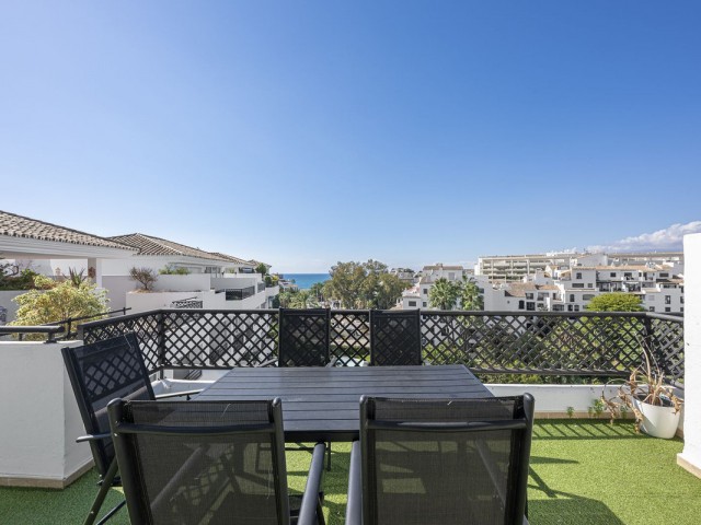 4 Bedrooms Apartment in Puerto Banús