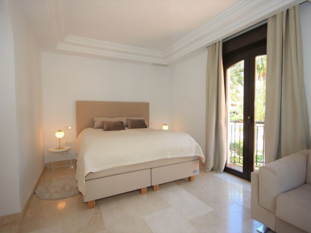 2 Slaapkamer Rijtjeshuis in Bahía de Marbella