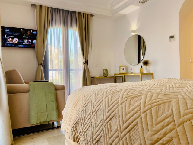 2 Slaapkamer Rijtjeshuis in Bahía de Marbella