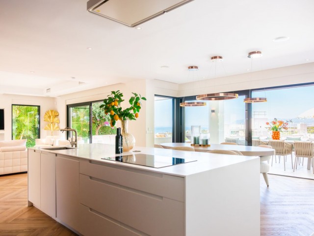 Villa con 6 Dormitorios  en Artola