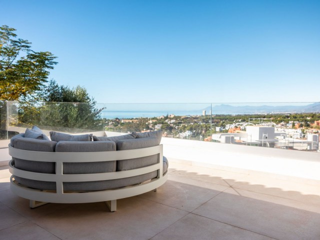 Villa con 6 Dormitorios  en Artola