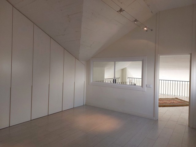 Liikekiinteistö, Guadalmina Baja, R5203009