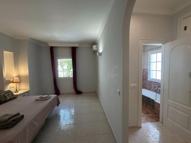 10 Bedrooms Villa in Mijas