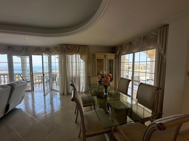 10 Bedrooms Villa in Mijas